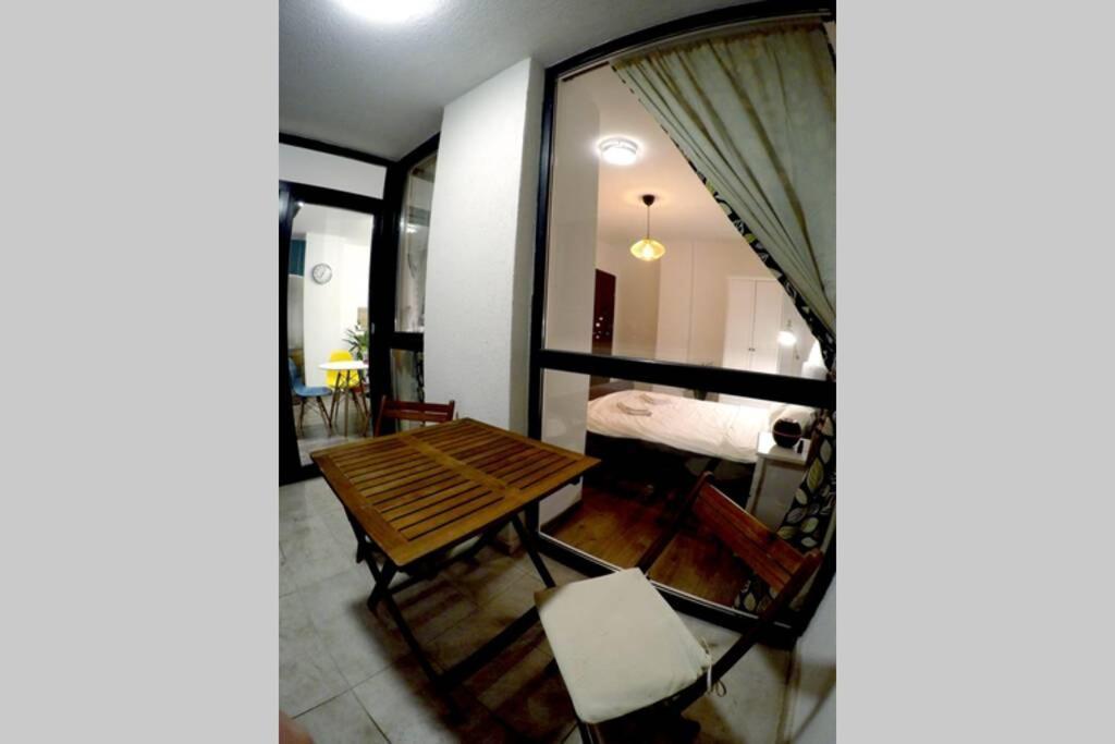 Apartment Mountain Retreat. Colorful Oasis In The