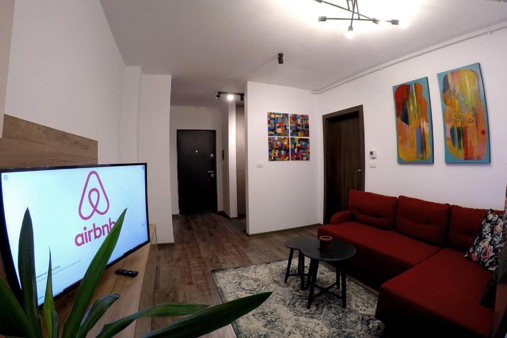Mountain Retreat. Colorful Oasis In The Apartment